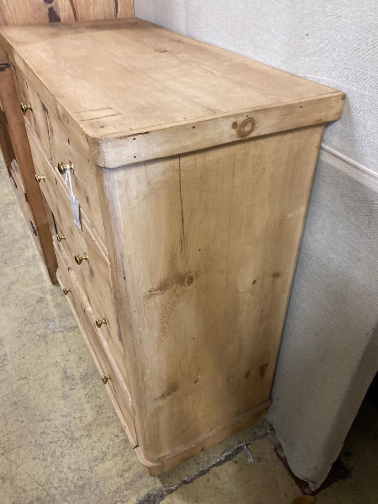 A Victorian pine chest, width 89cm, depth 42cm, height 99cm